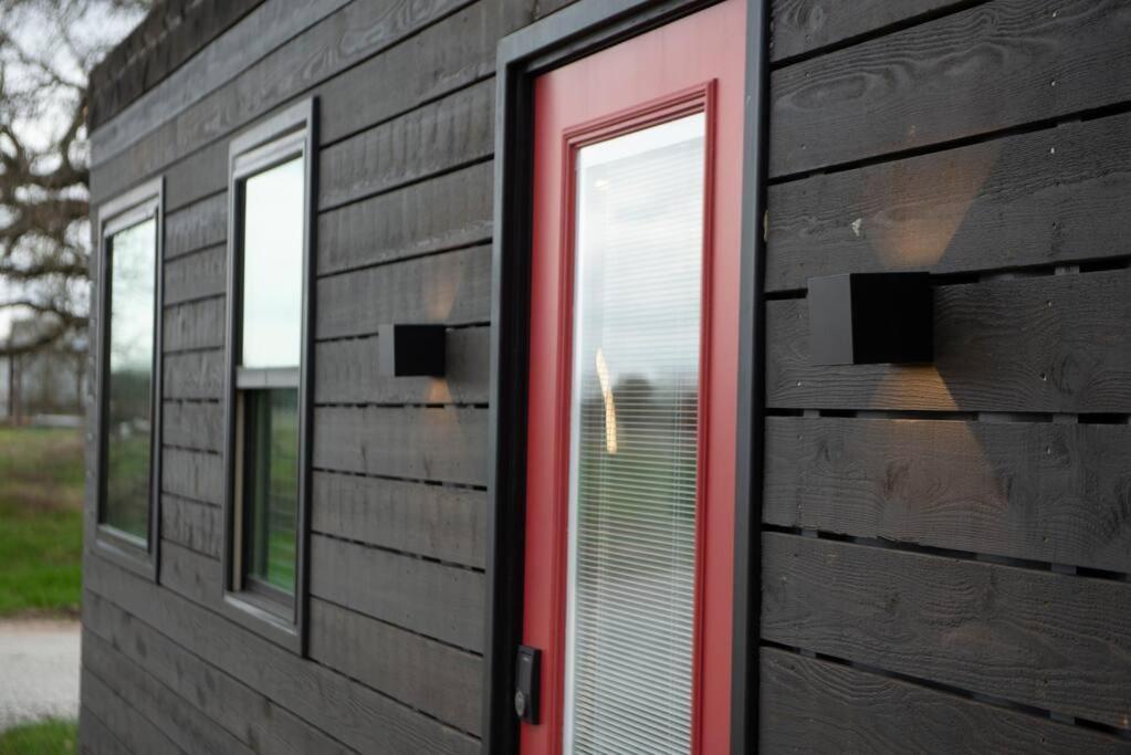 The Merlot House-Container Home 12 Min To Magnolia Bellmead Eksteriør billede